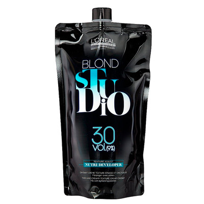 L'ORÉAL PROFESSIONNEL BLOND STUDIO PLATINIUM CREMA OXIDANTE - 30VOL