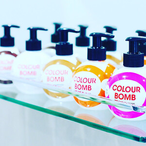 COLOUR BOMB CREME 4